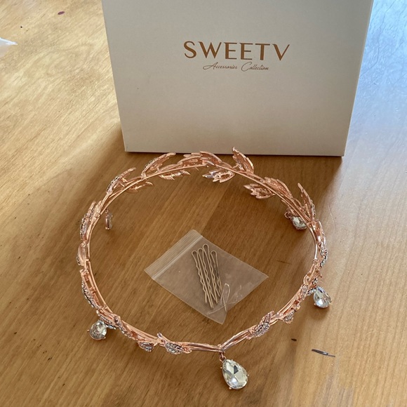 SweetV Accessories Sweetv Leaf Wedding Crown Poshmark